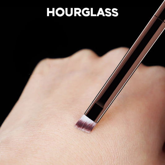Hourglass Makeup Brush- No.10 Angled Eyeliner/ Eyebrow Brush Soft and Skin-friendly Fiber Hair Fashion Design Single Eye Brush