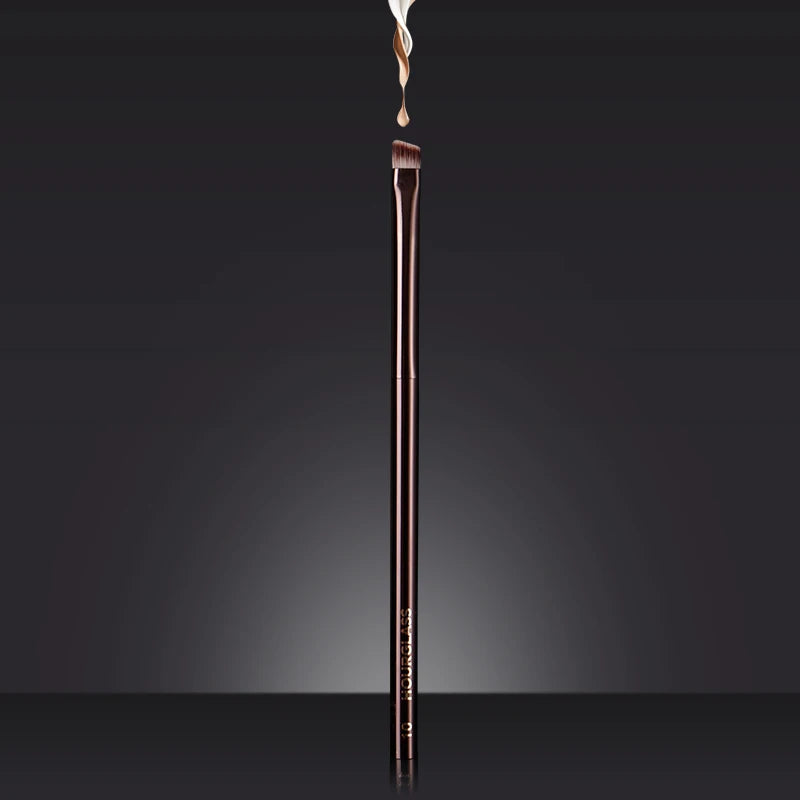 Hourglass Makeup Brush- No.10 Angled Eyeliner/ Eyebrow Brush Soft and Skin-friendly Fiber Hair Fashion Design Single Eye Brush